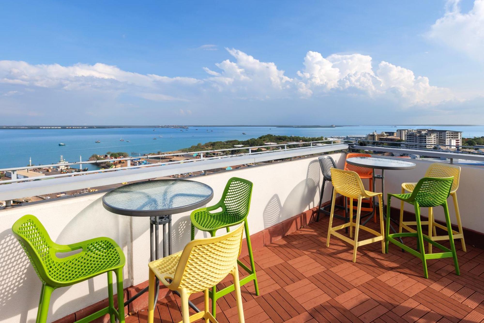 Ramada Suites By Wyndham Zen Quarter Даруин Екстериор снимка